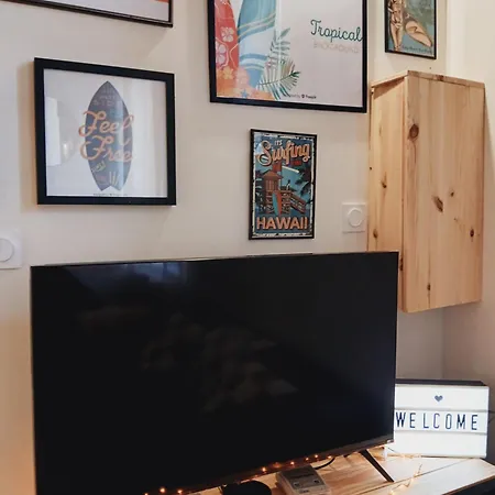 Chez Nino Le Surfer Globe- Trotteur